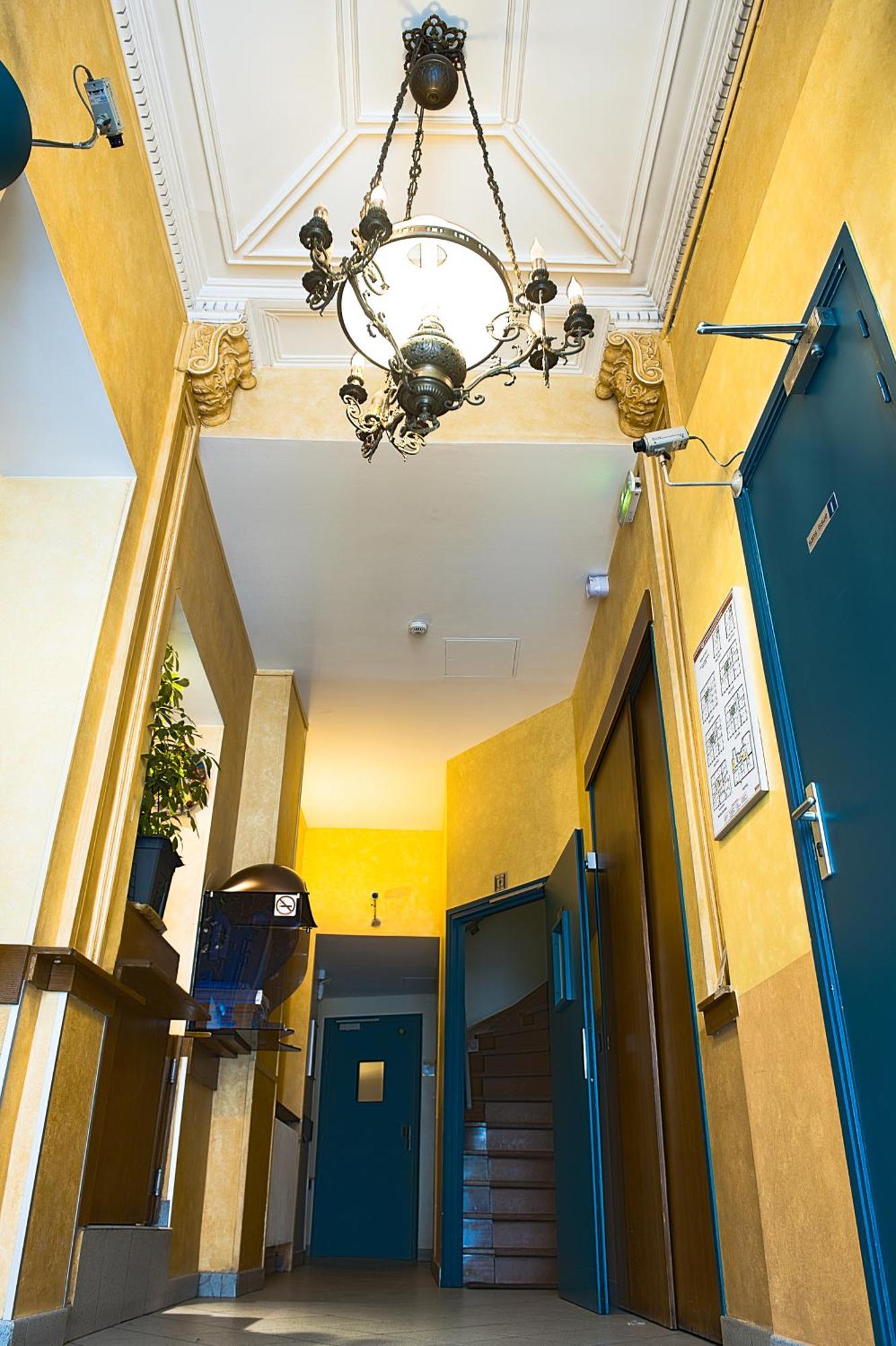 Hotel De Milan Paris Luaran gambar